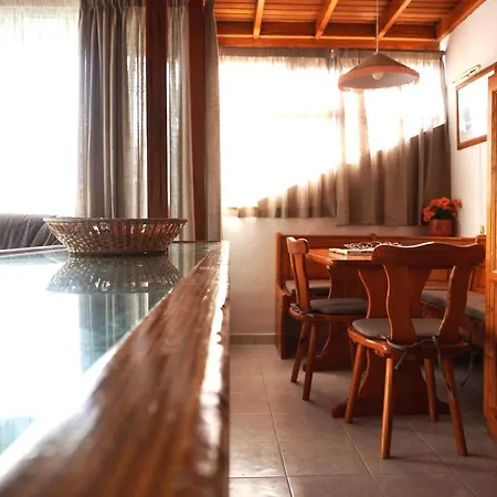 Costa, Cerca De La Playa Y Comercios. Apartment Costa Teguise